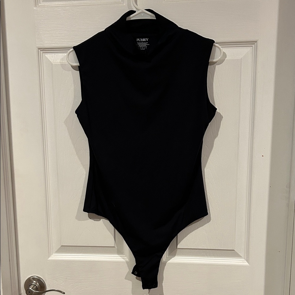 Pumiey Black Sleeveless Bodysuit
